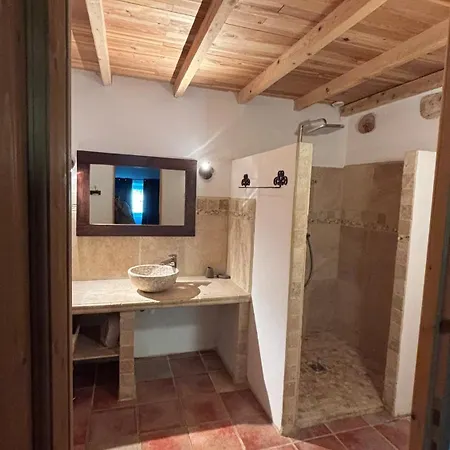 - Piscine Privee - 8-10 Pers Banon